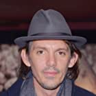 Lukas Haas به عنوان James Thomas