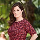 Marcia Gay Harden به عنوان Billie McCandless