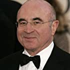 Bob Hoskins به عنوان Rock and Roll Manager