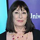 Anjelica Huston به عنوان The Director