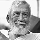 John Huston به عنوان Jake Hannaford