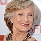 Cloris Leachman به عنوان Gran