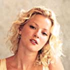 Gretchen Mol به عنوان Sonny's Girlfriend