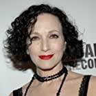 Bebe Neuwirth به عنوان Nora Shepherd