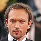 Vincent Perez به عنوان Pierre Rennes