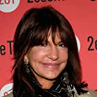 Mercedes Ruehl به عنوان Mother