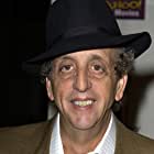 Vincent Schiavelli به عنوان Dr. Kaufman