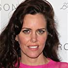 Ione Skye به عنوان Sunny