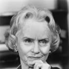 Jessica Tandy به عنوان Lydia Brenner