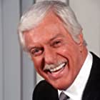 Dick Van Dyke به عنوان Cecil