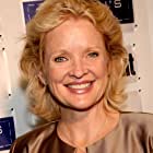 Christine Ebersole به عنوان Linda