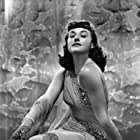 Paulette Goddard به عنوان 