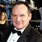 Paul Guilfoyle به عنوان Lishman