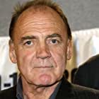 Bruno Ganz به عنوان Professor Rohl