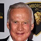 Buzz Aldrin به عنوان Buzz Aldrin