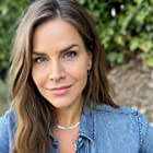 Julie Benz به عنوان Pamela Dupree