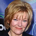 Jane Curtin به عنوان Mrs. Mullins