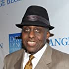 Bill Duke به عنوان Caruthers