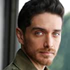 Josh Keaton به عنوان Captain America