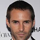 Alessandro Nivola به عنوان Billy Brennan