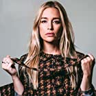 Piper Perabo به عنوان Bobby