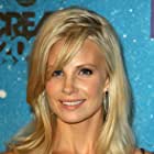 Monica Potter به عنوان Emma