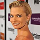 Jaime Pressly به عنوان Megan