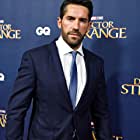 Scott Adkins به عنوان Wes Baylor