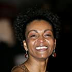 Adjoa Andoh به عنوان Dr. Jacobs