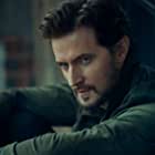 Richard Armitage به عنوان Richard Hall