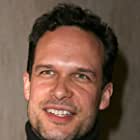 Diedrich Bader به عنوان Security Guard