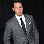 Ike Barinholtz به عنوان Daniel Tennant