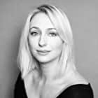 Ali Bastian به عنوان Suzy