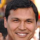 Adam Beach به عنوان Dani's Father