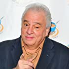 Vinny Vella به عنوان Artie Piscano