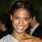 Joy Bryant به عنوان Lori Foster