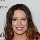 Kay Cannon به عنوان Woman Giving Birth