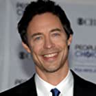 Tom Cavanagh به عنوان Dr. Harry Wells