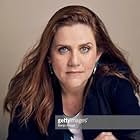 Donna Lynne Champlin به عنوان Nikki Henry