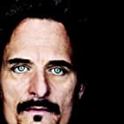 Kim Coates به عنوان George Hildebrandt