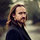 Ben Crompton به عنوان Warehouse Caretaker