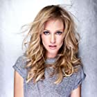 A.J. Cook به عنوان Mary Lisbon