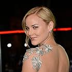 Abbie Cornish به عنوان Cathy Mueller