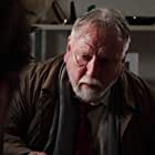 Kenneth Cranham به عنوان Lucius