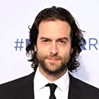 Chris D'Elia به عنوان Phil