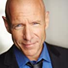 Hugh Dillon به عنوان Ian