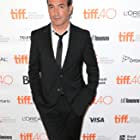 Jean Dujardin به عنوان Georges