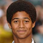 Alfred Enoch به عنوان Aeneas