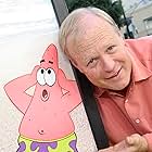 Bill Fagerbakke به عنوان Patrick