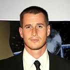 Brendan Fehr به عنوان Dr. Drew Alister